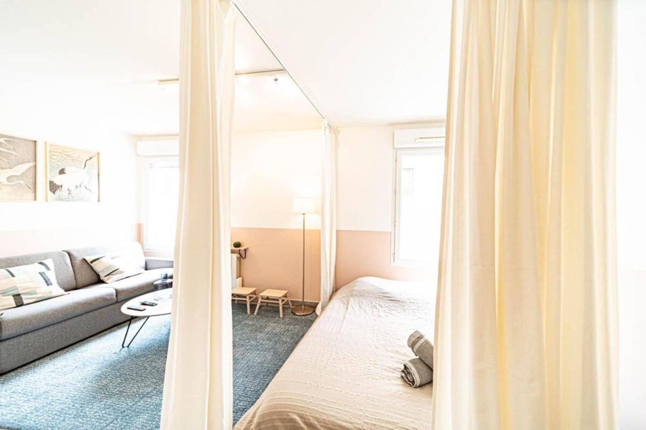 Le Petit Montel- Studio Avec Garage-Metro Valmy Лион Экстерьер фото